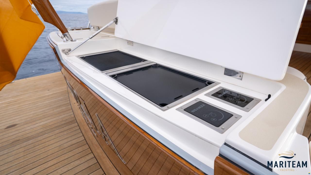 Grand Banks GB60