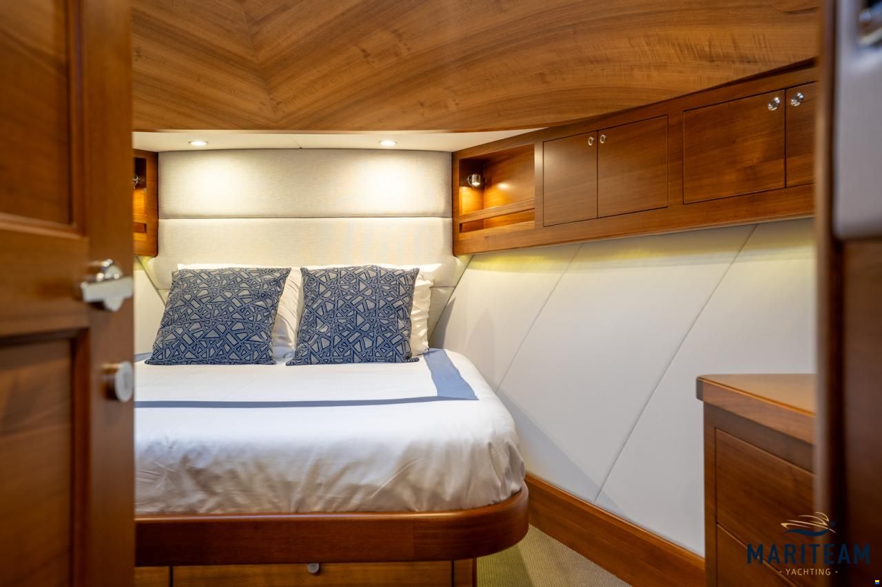 Grand Banks GB60