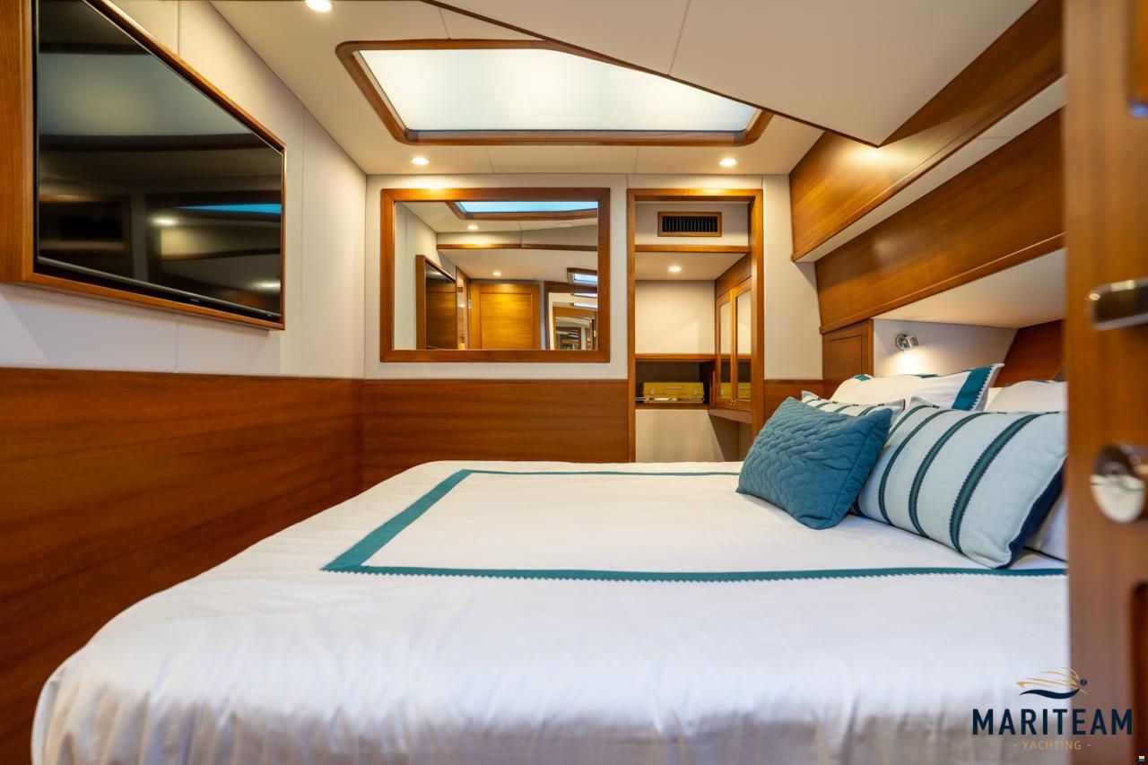 Grand Banks GB60