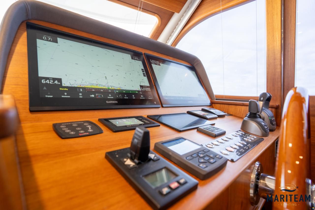 Grand Banks GB60