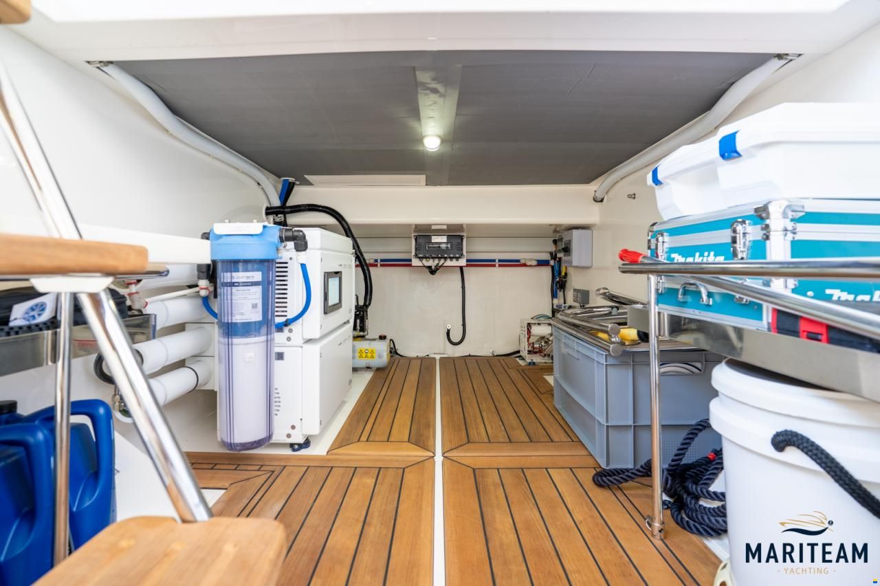 Grand Banks GB60