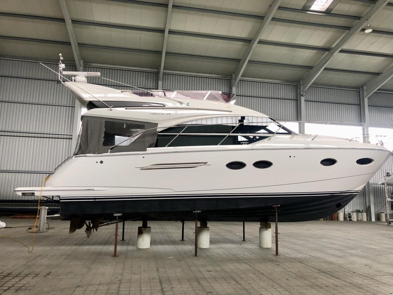 Princess 43 Flybridge