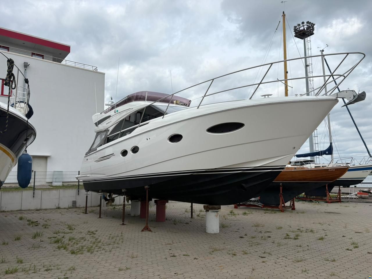 Princess 43 Flybridge