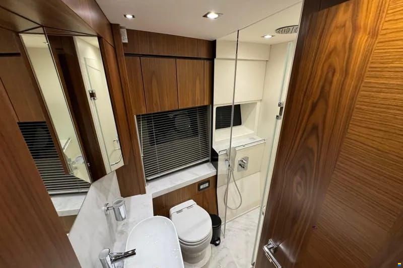 Sunseeker Manhattan 66