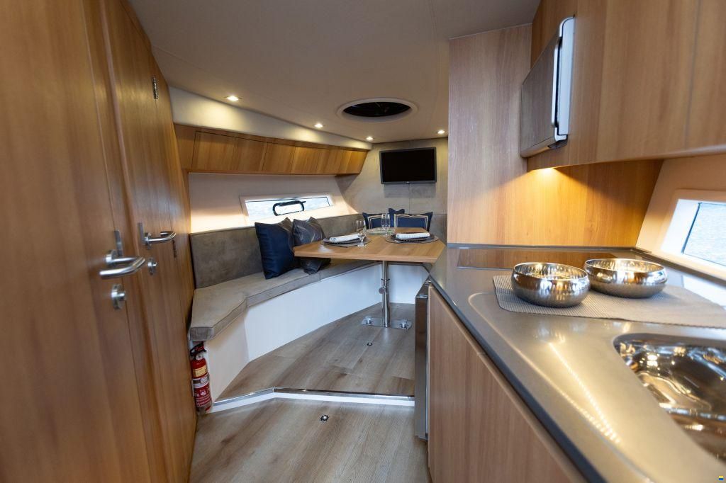 Grand Ocean 37