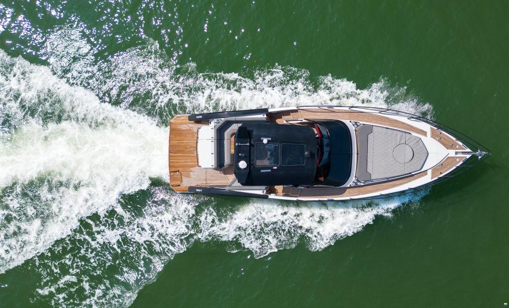 Grand Ocean 37