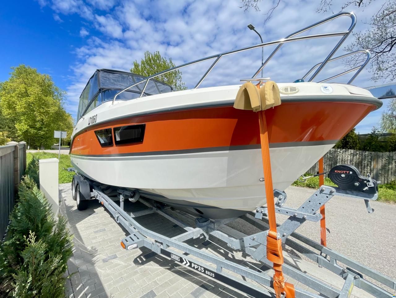 Uttern D 77