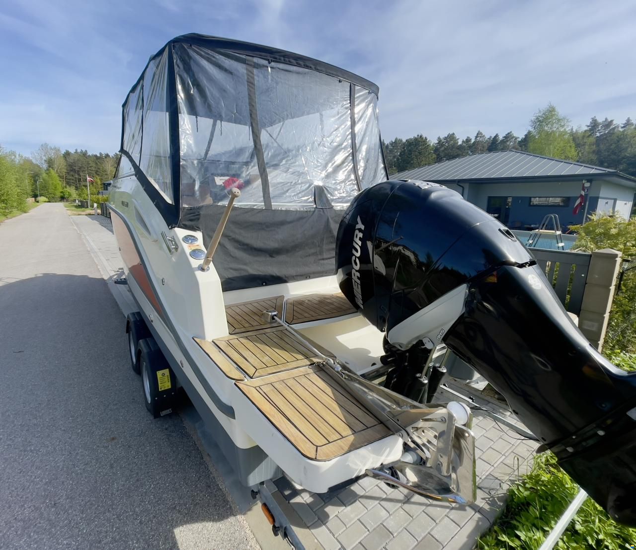 Uttern D 77