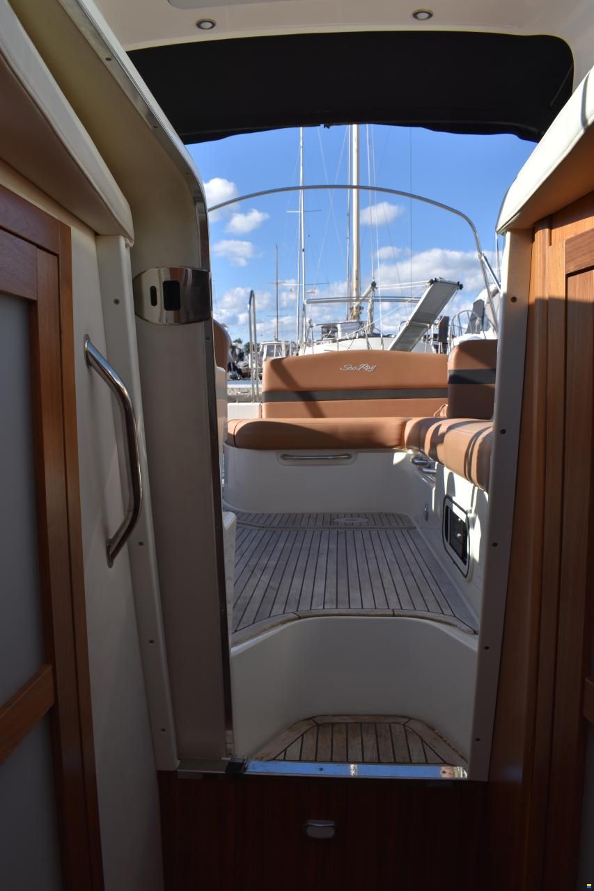 Sea Ray 305 Sundancer Europe
