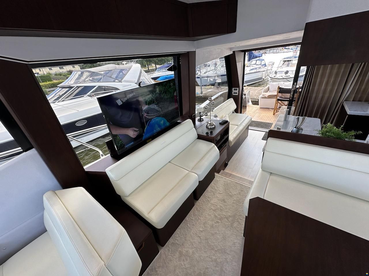 Galeon 500 Fly