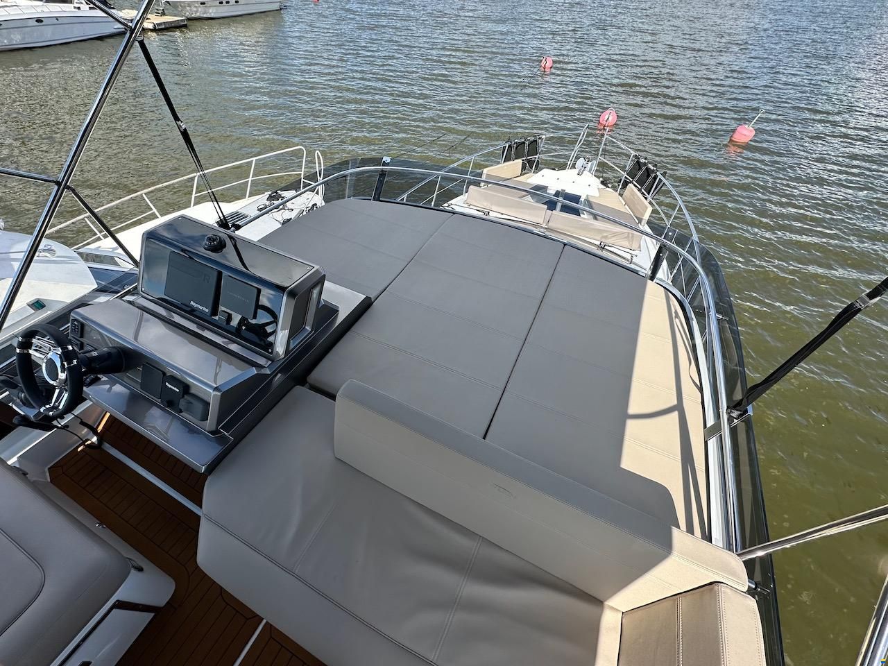 Galeon 500 Fly