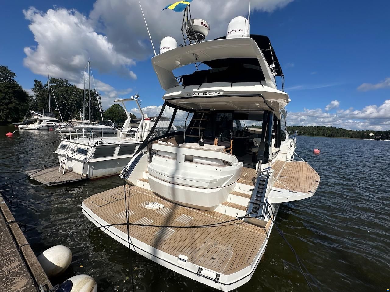 Galeon 500 Fly