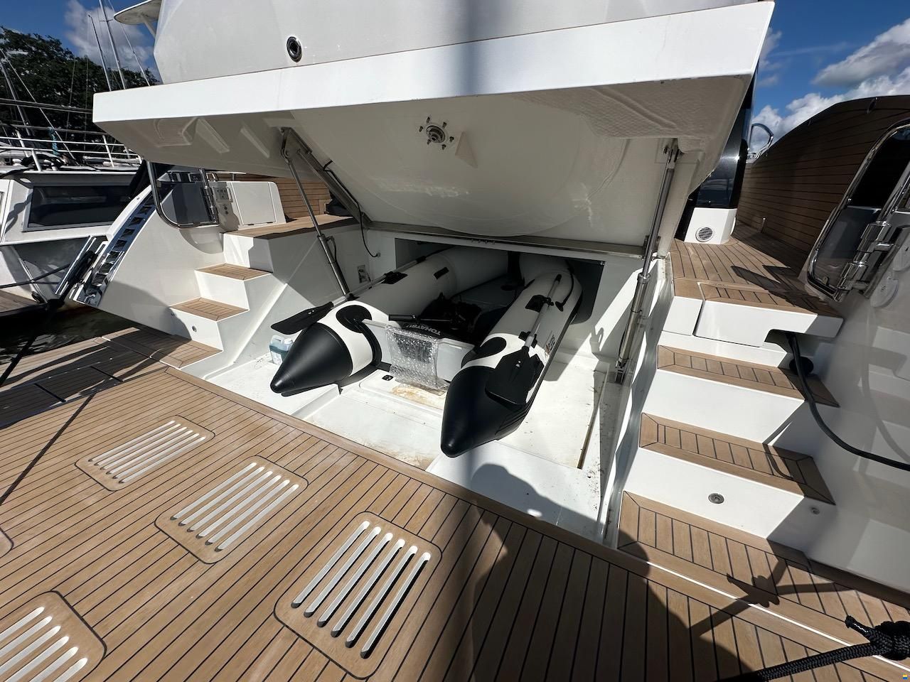 Galeon 500 Fly