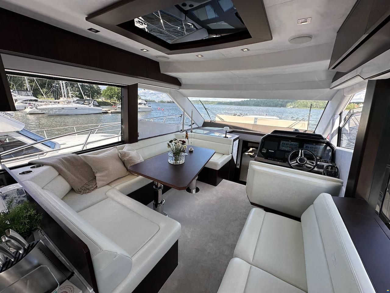Galeon 500 Fly