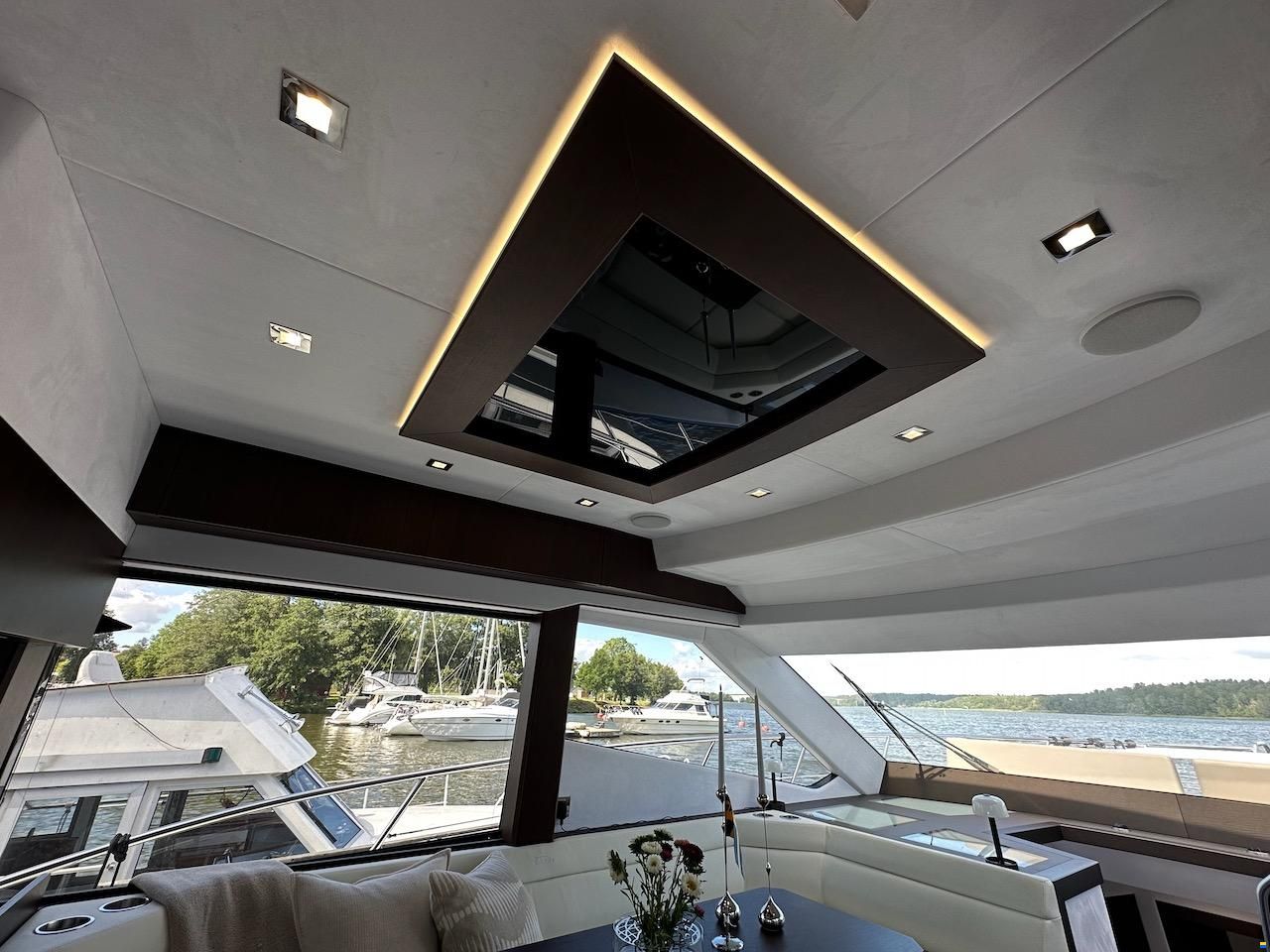 Galeon 500 Fly