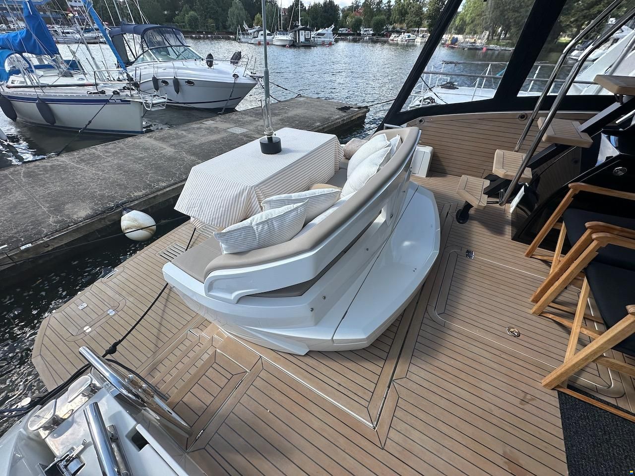 Galeon 500 Fly