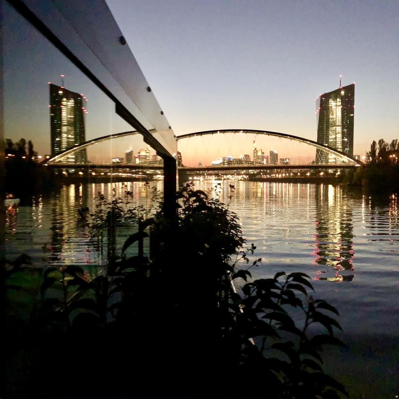 Waterbus River- Dream Deluxe