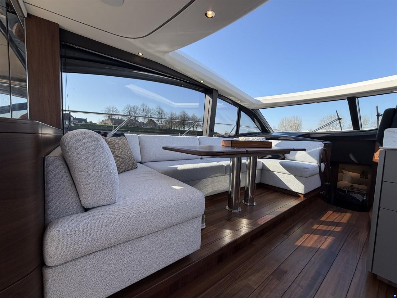 Princess V55