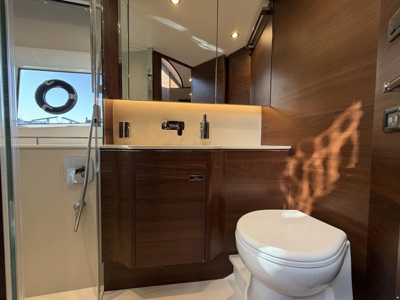 Princess V55