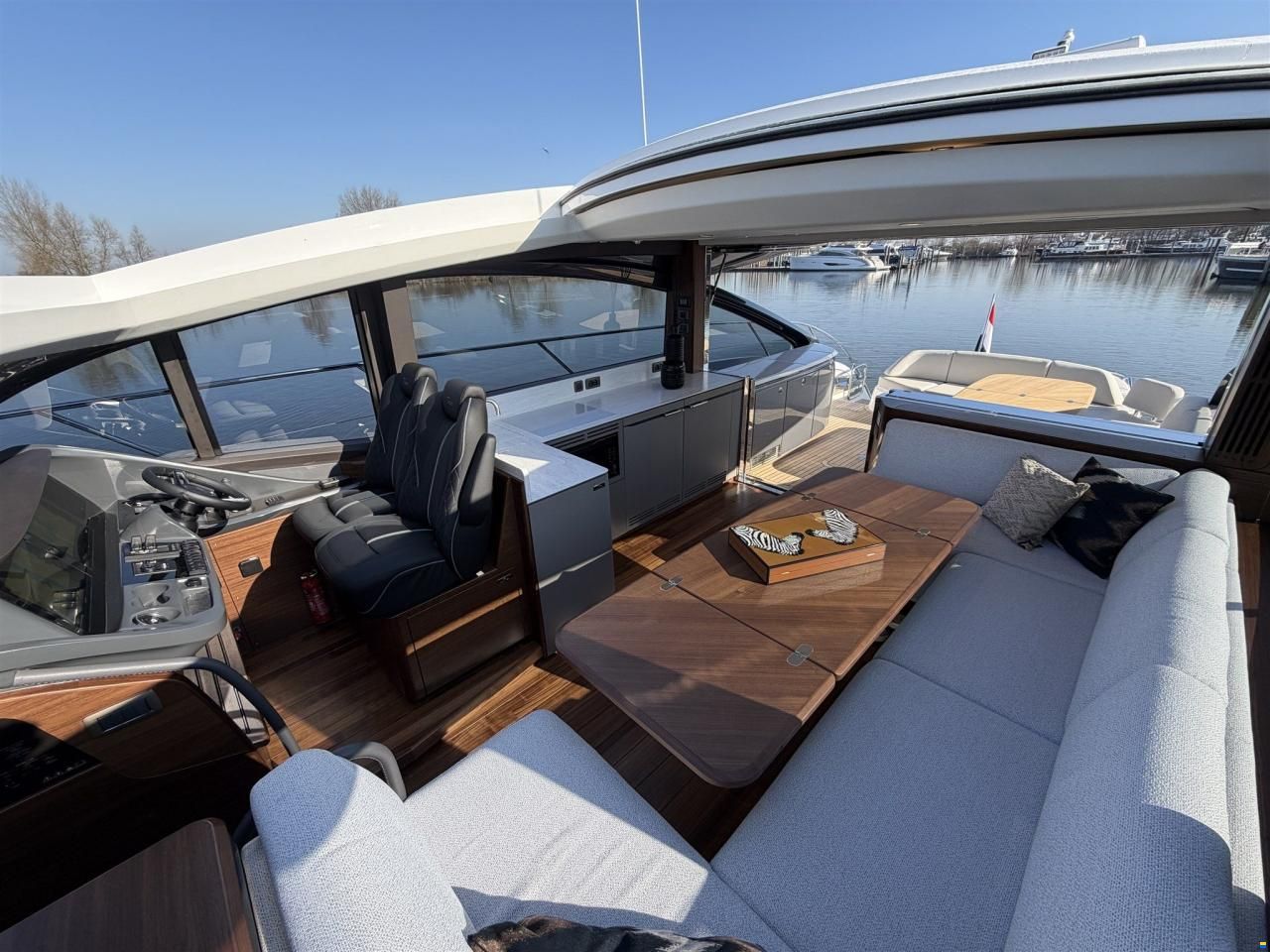 Princess V55