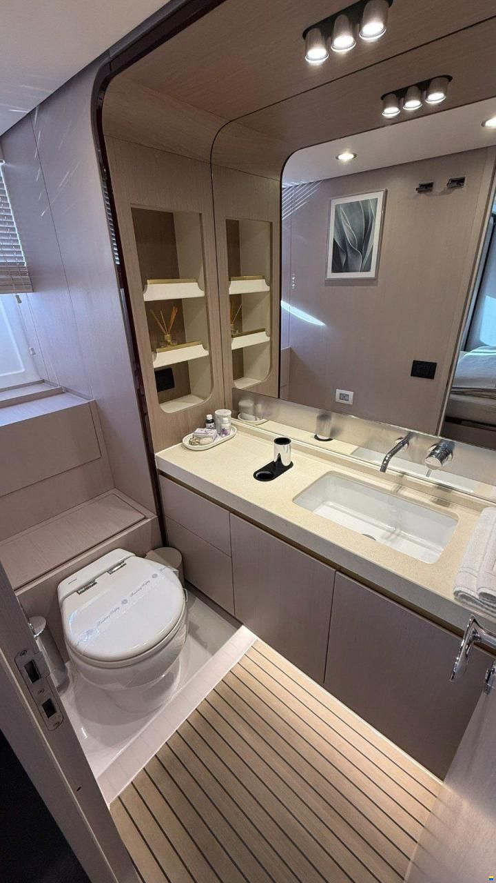Azimut 60 FLY - MODEL 2018