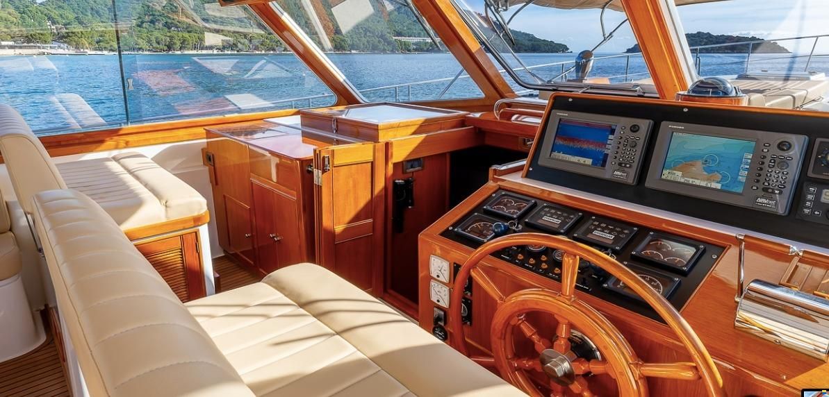 Grand Banks 49 HX