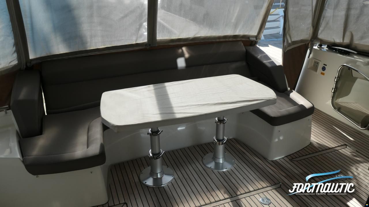 Prestige 500 Flybridge