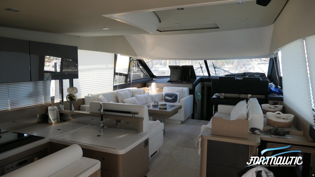 Prestige 500 Flybridge