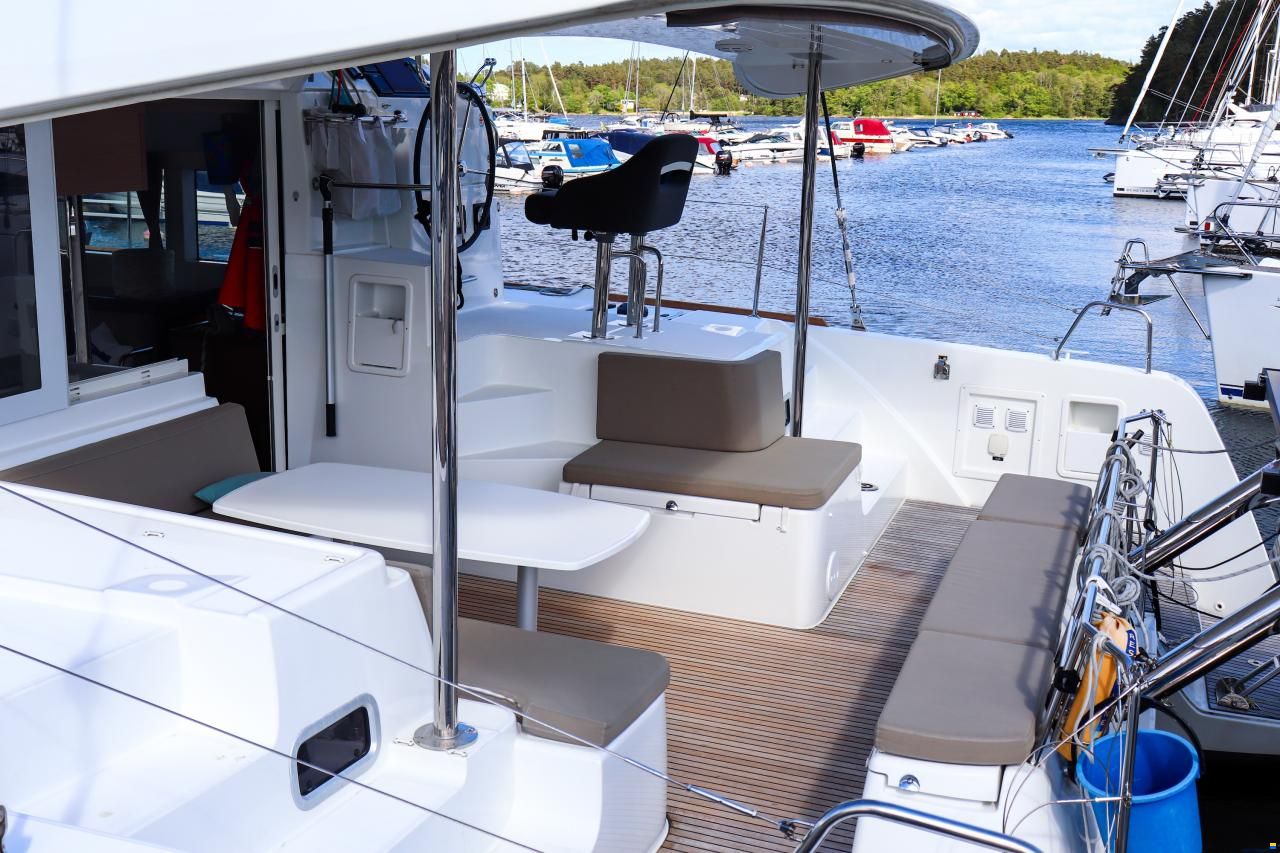 Lagoon 40