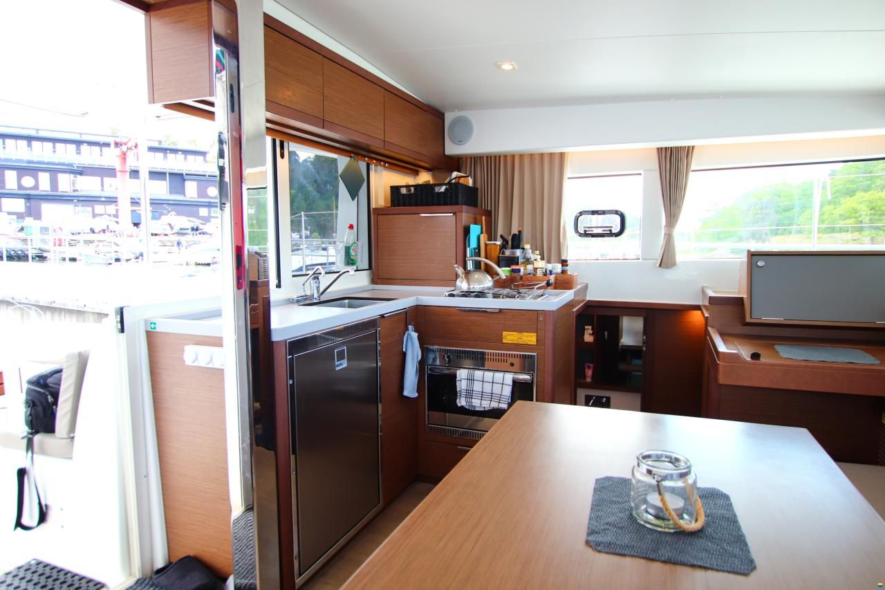 Lagoon 40