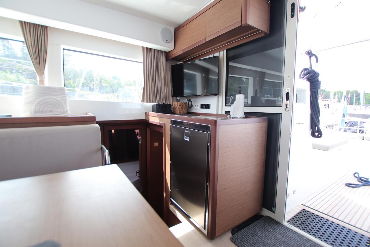 Lagoon 40