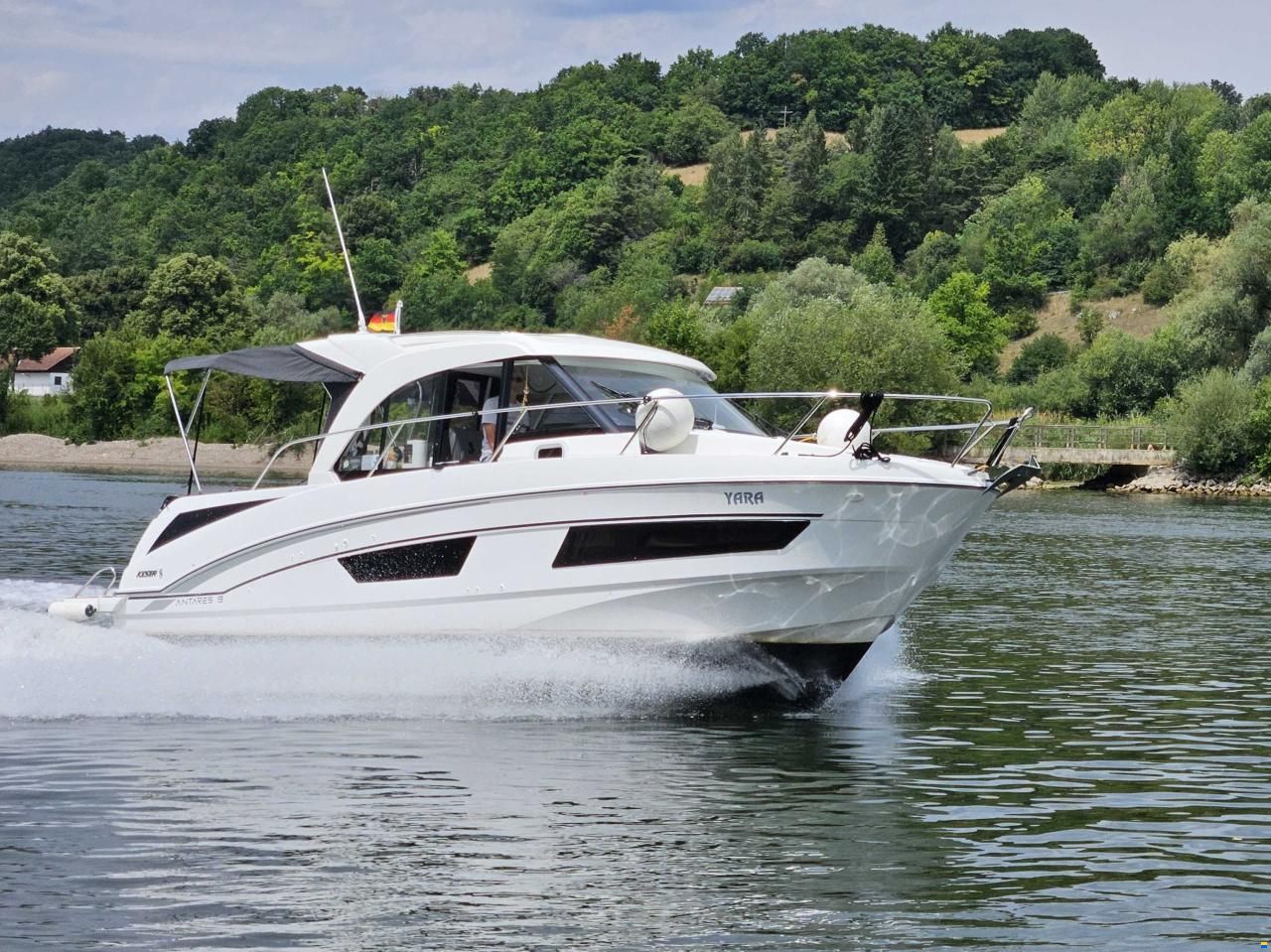 Beneteau Antares 9 OB