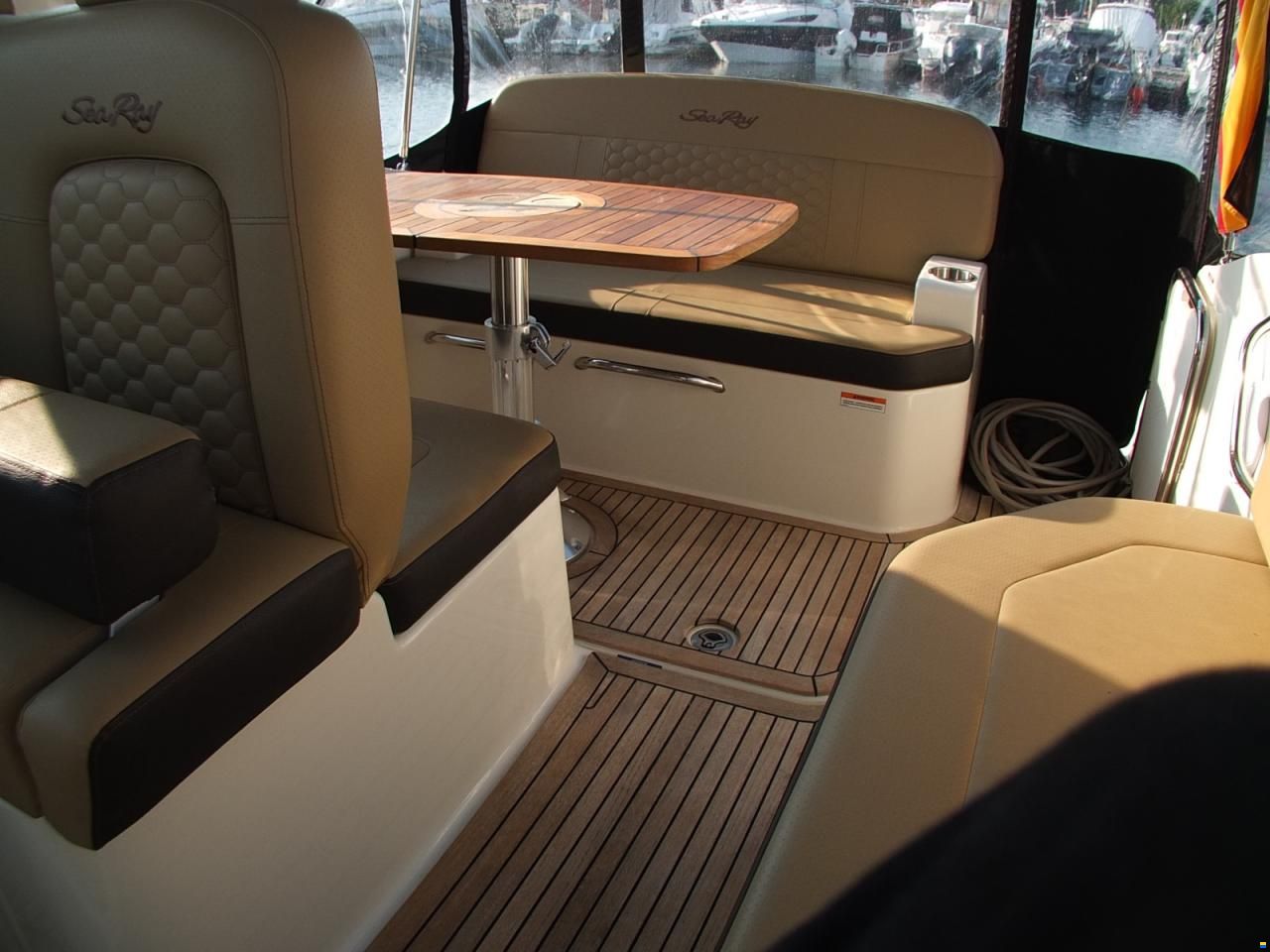 Sea Ray Sundancer 265 DA