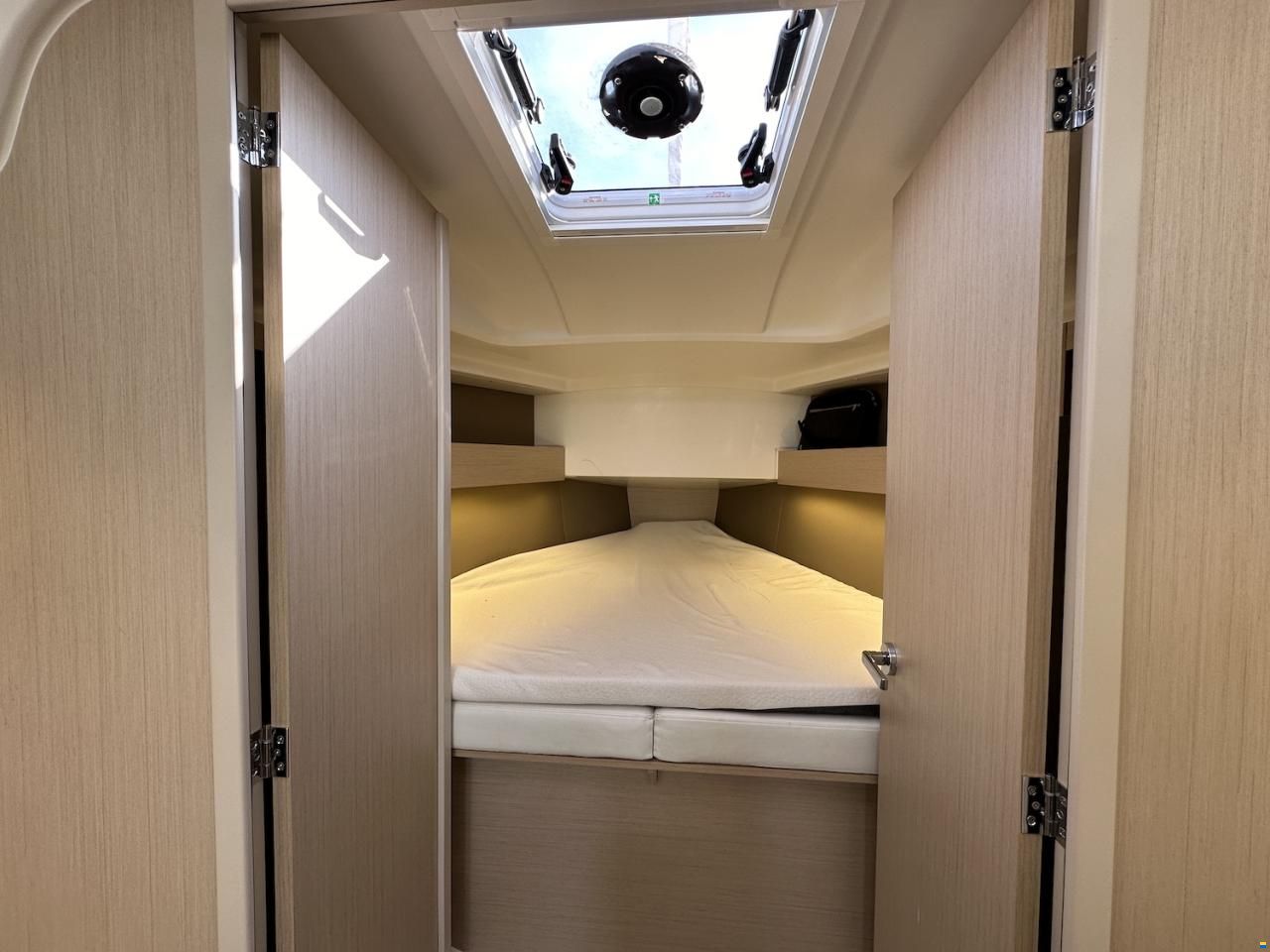 Beneteau Oceanis 30.1