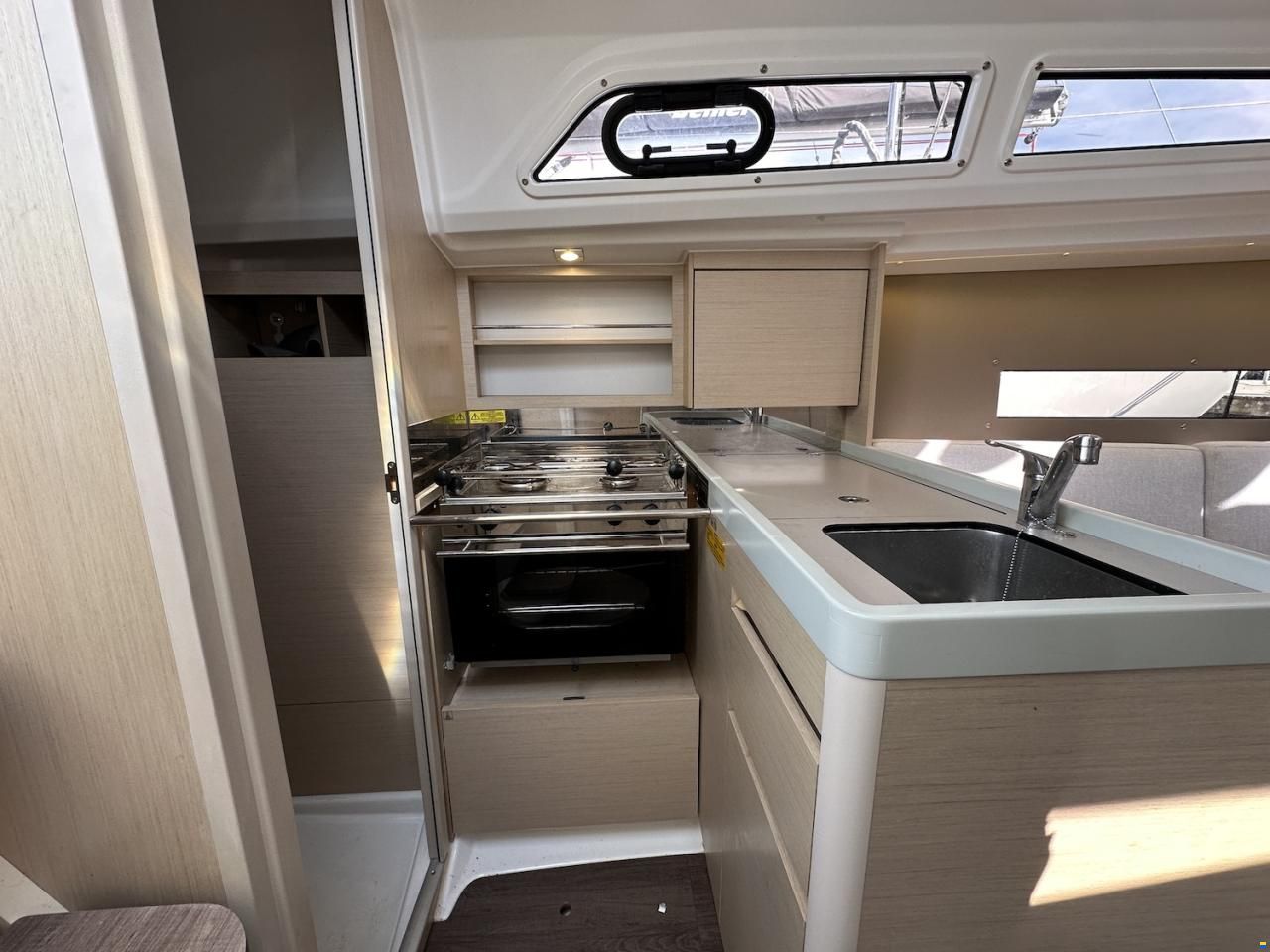Beneteau Oceanis 30.1