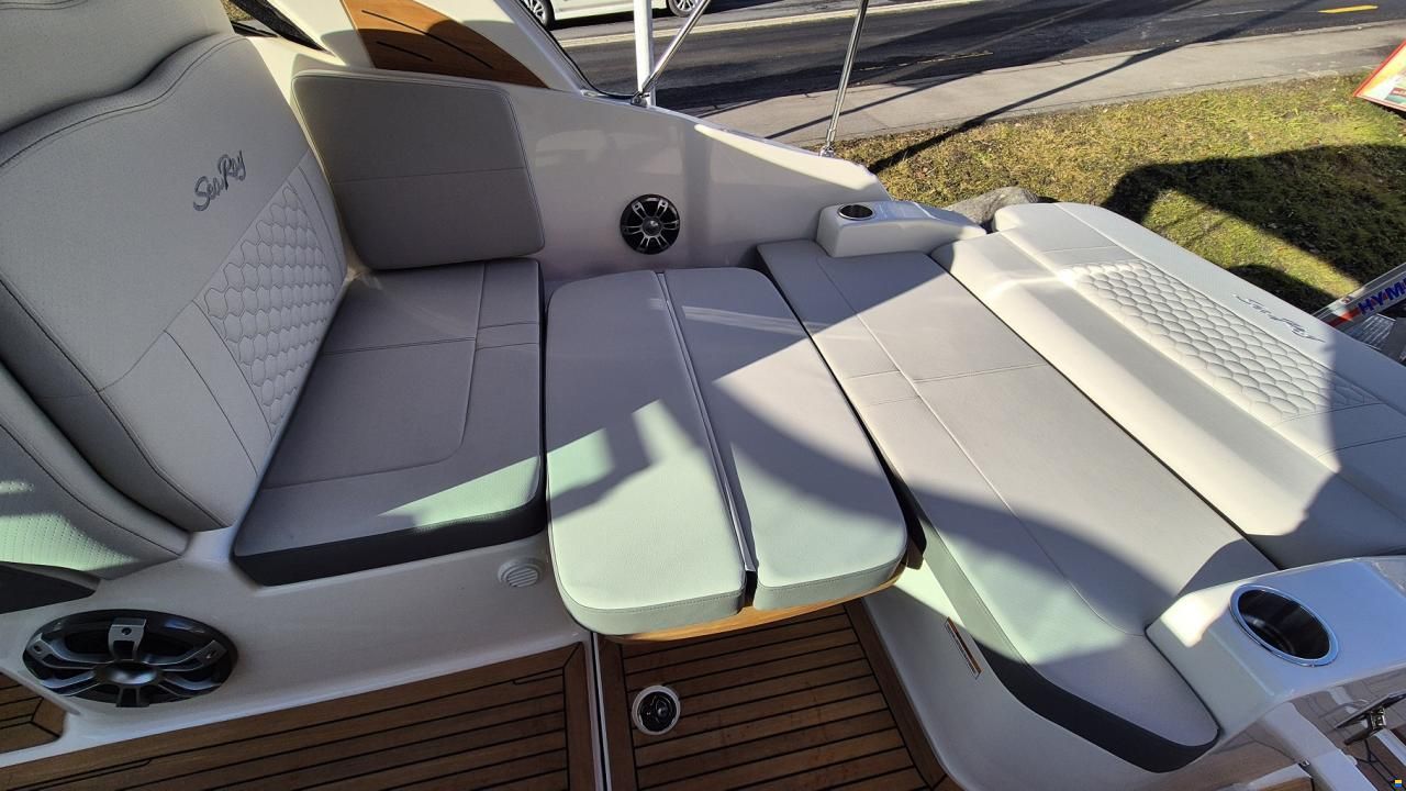 Sea Ray Sundancer 265 Europe