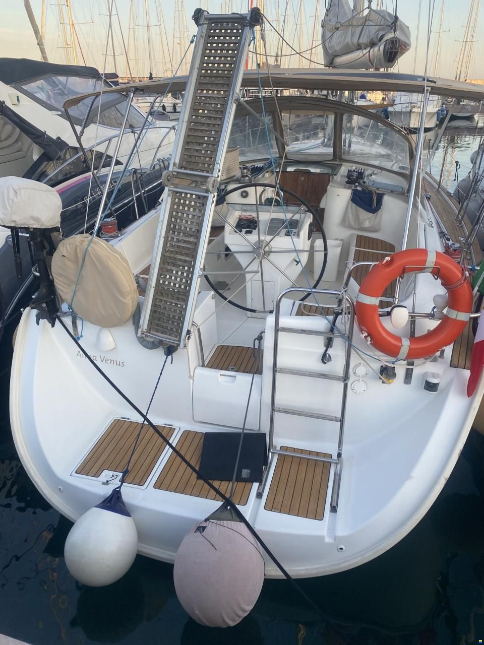 Beneteau oceanis 411 celebration