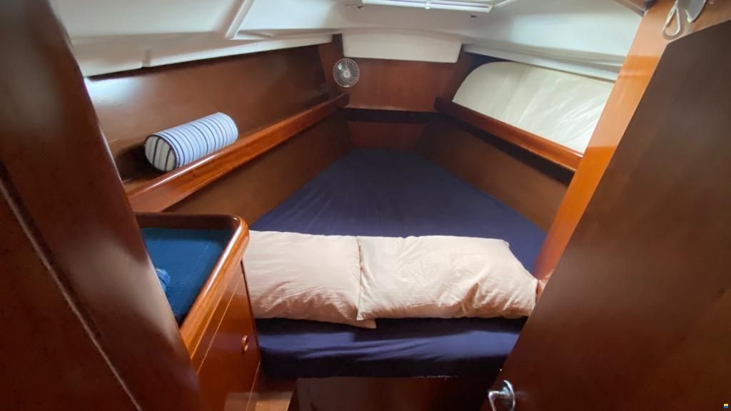 Beneteau oceanis 411 celebration