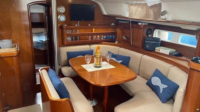 Beneteau oceanis 411 celebration