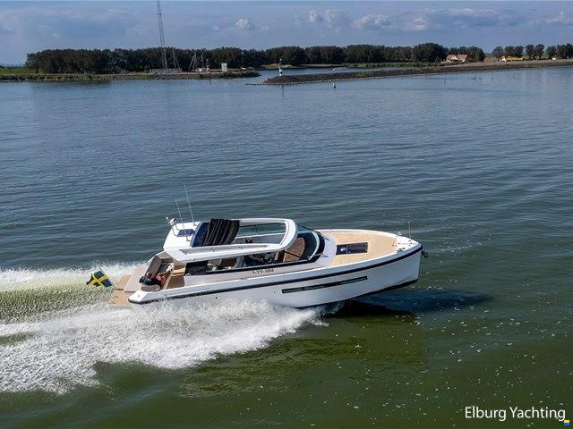 Delta Powerboats 33 Coupé