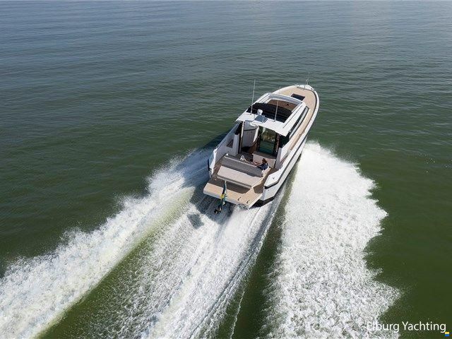 Delta Powerboats 33 Coupé