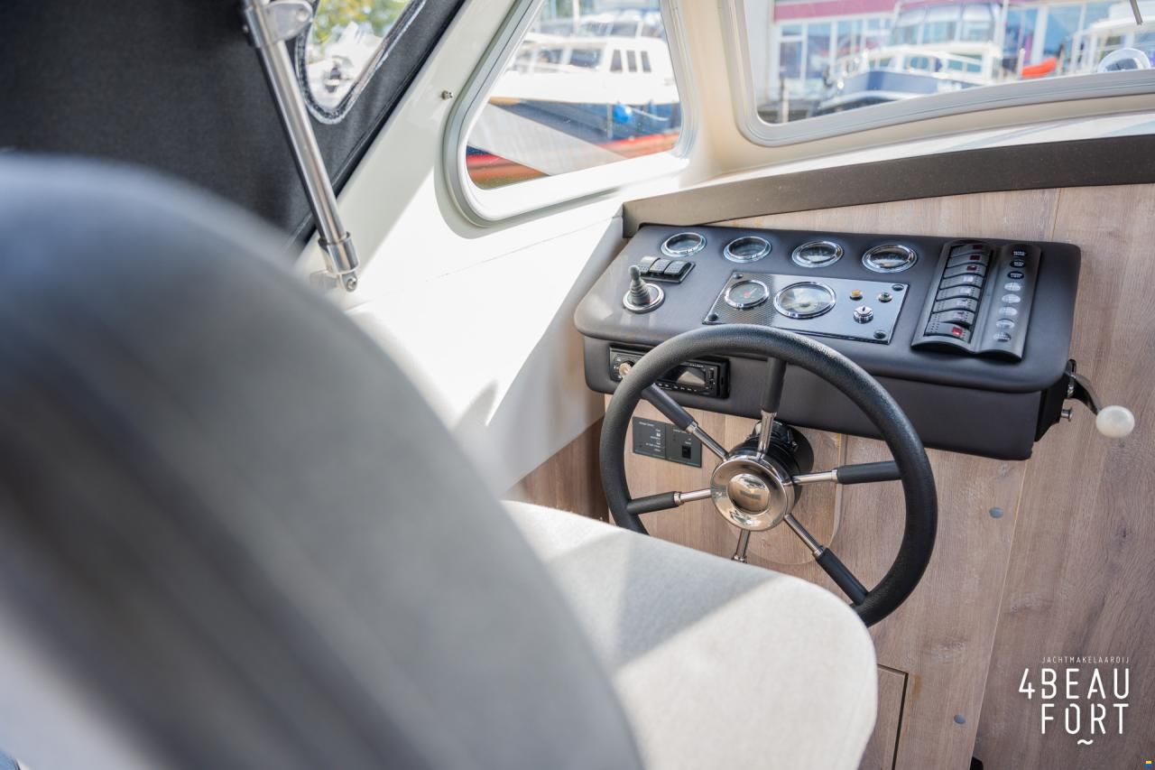 Aquanaut 750