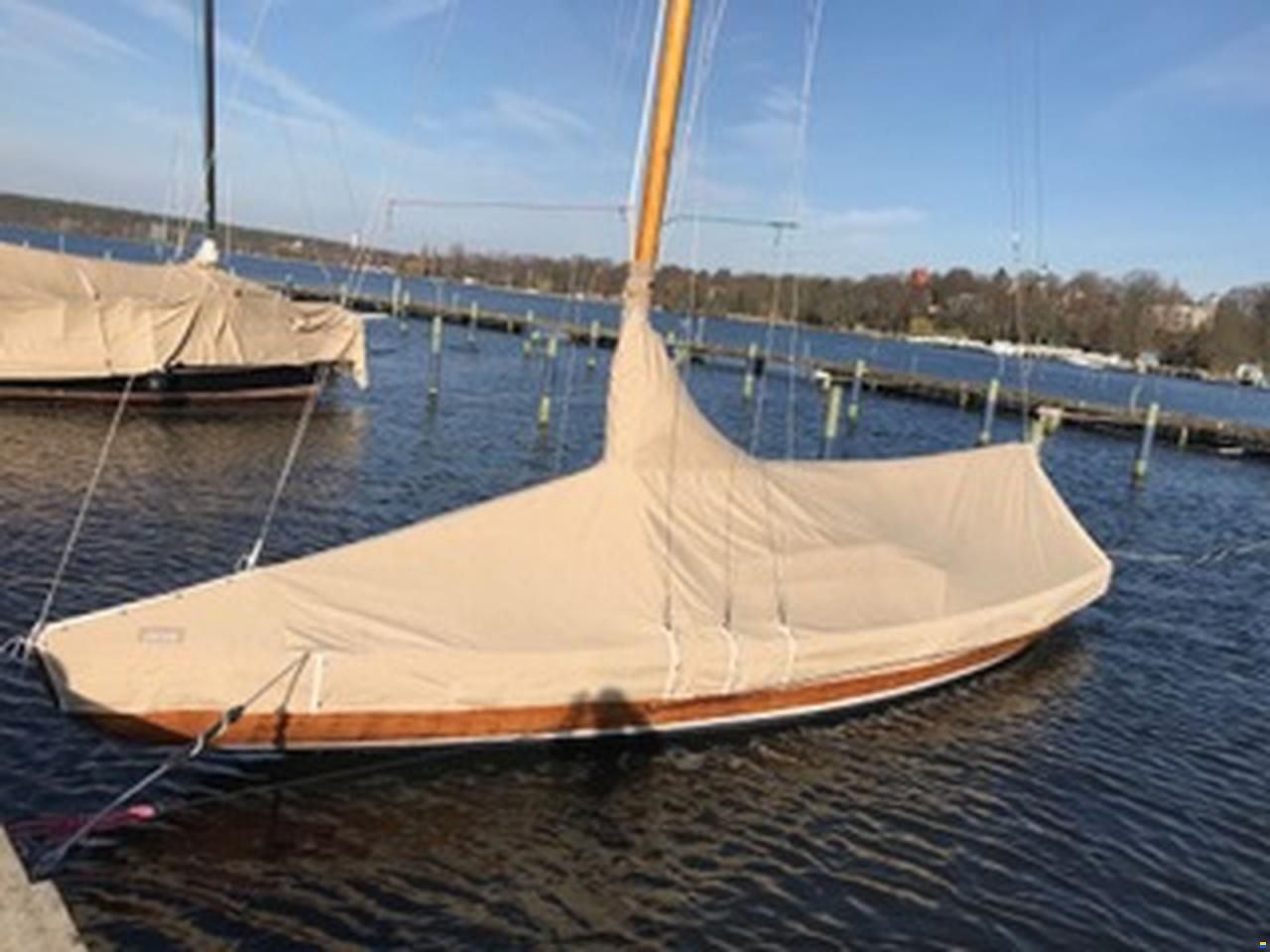 von Hacht-Werft Pia von Brandenburg