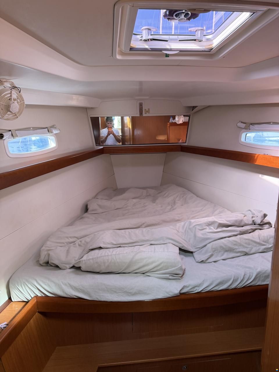 Beneteau Oceanis 43