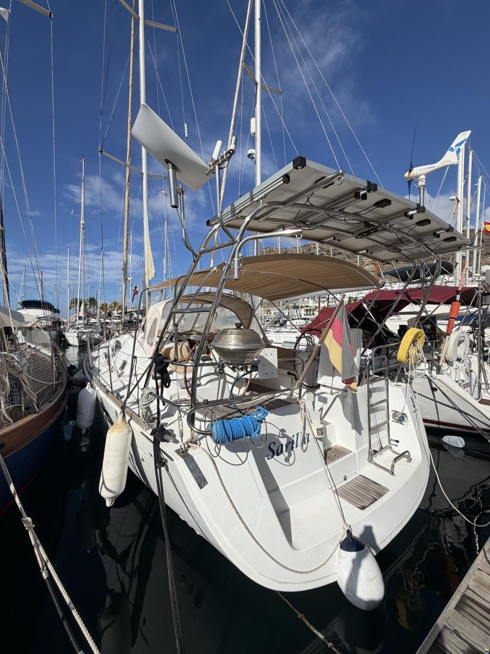 Beneteau Oceanis 43