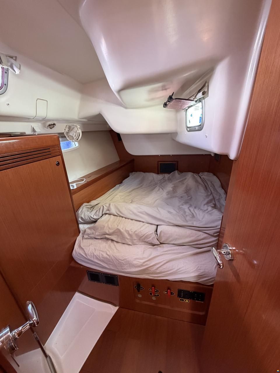 Beneteau Oceanis 43