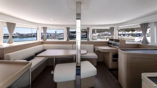 Lagoon 42