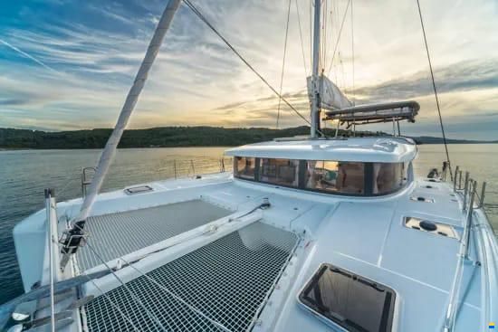 Lagoon 42