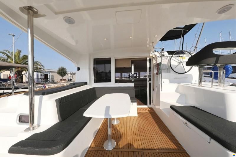 Lagoon 40