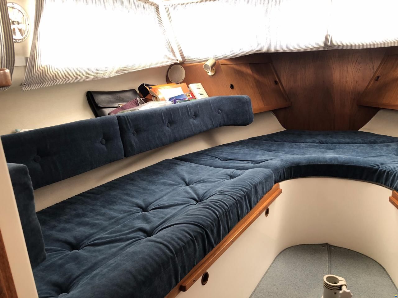 Saga 27 AC